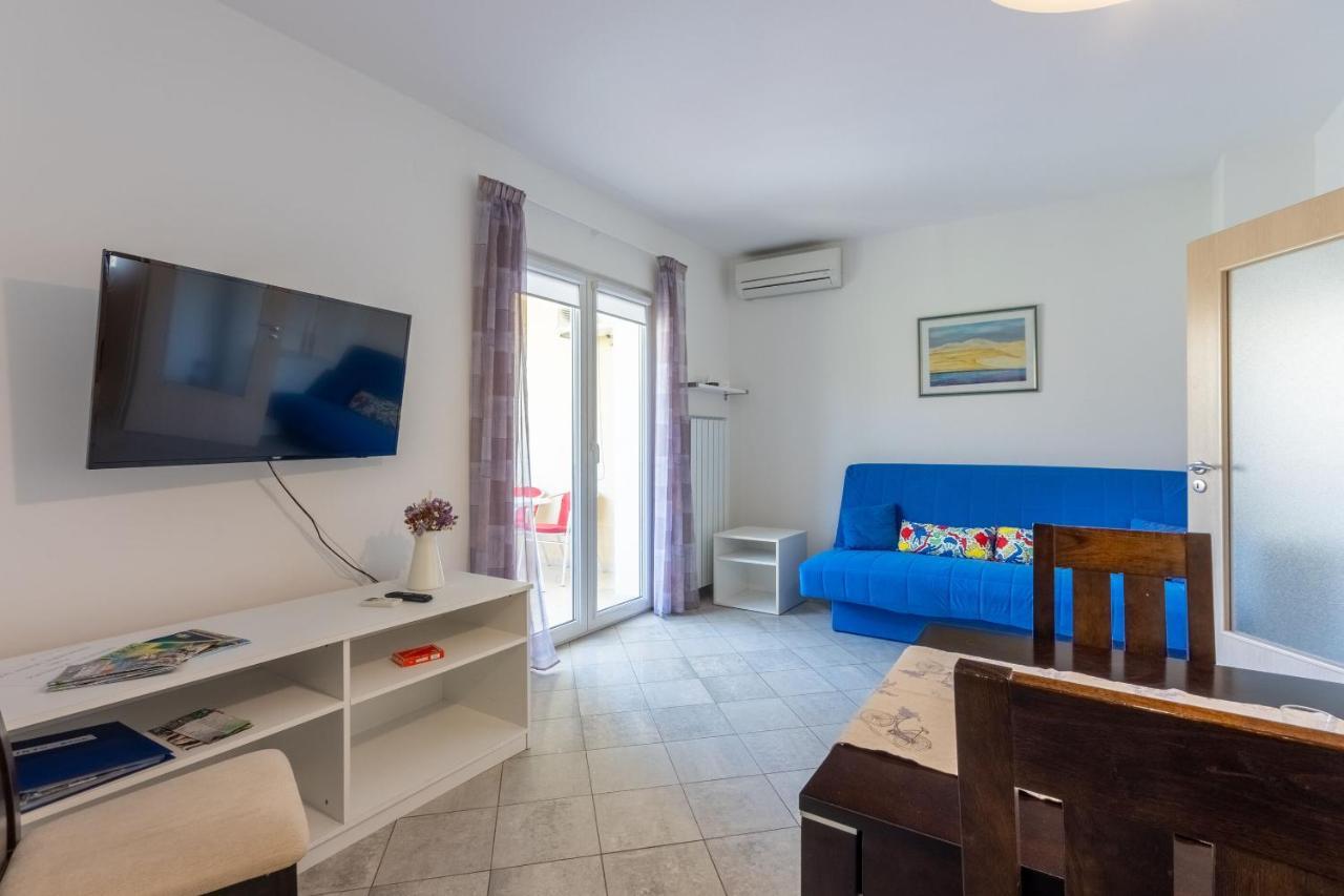 Apartments Vesna Malinska Exterior photo